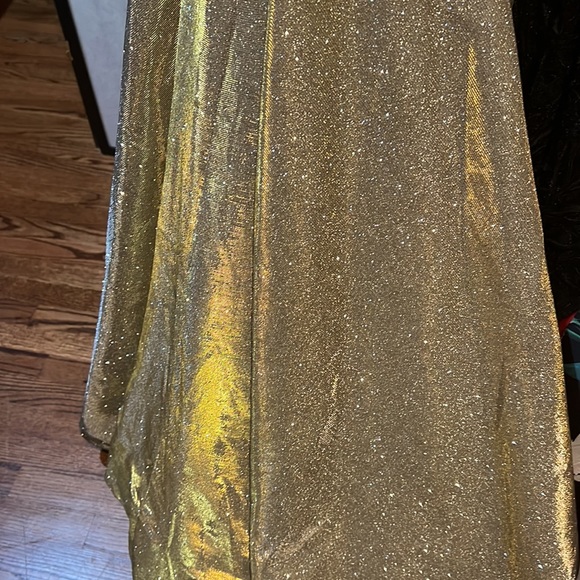 Tarik Ediz Luxury Beaded metallic Gown Gold size 6 NEW - Picture 15 of 15